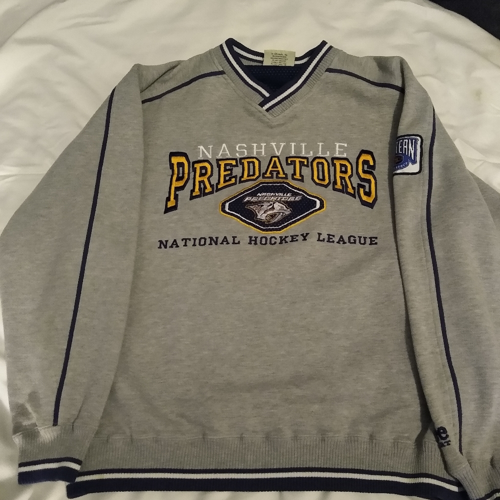 Men's Nashville Predators Sweatshirt Medium